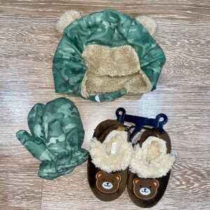 Cozy Green and Brown Bear Hat, Mittens, and slippers Set